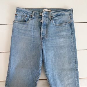 Levi’s Wedgie Straight Jeans